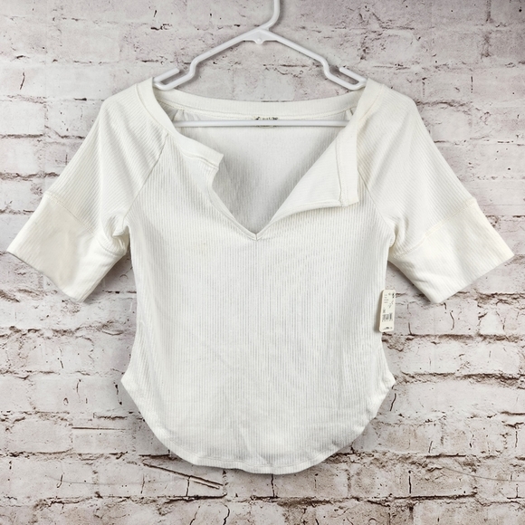 Free People Blake Baby Tee White Size Medium NWT - Picture 2 of 9